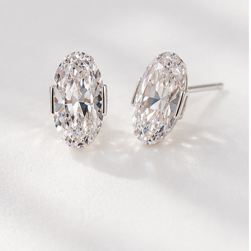Éclat Ovale earrings, angled product view